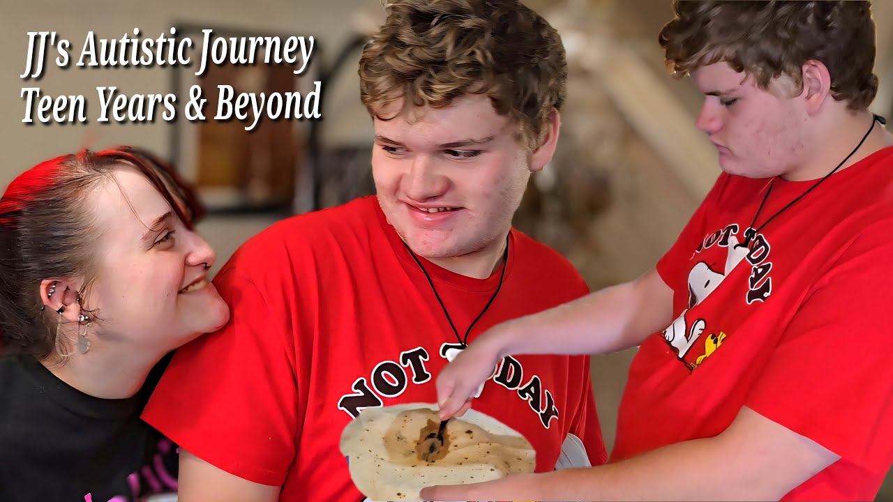 Что-нибудь сладкое и перекусить