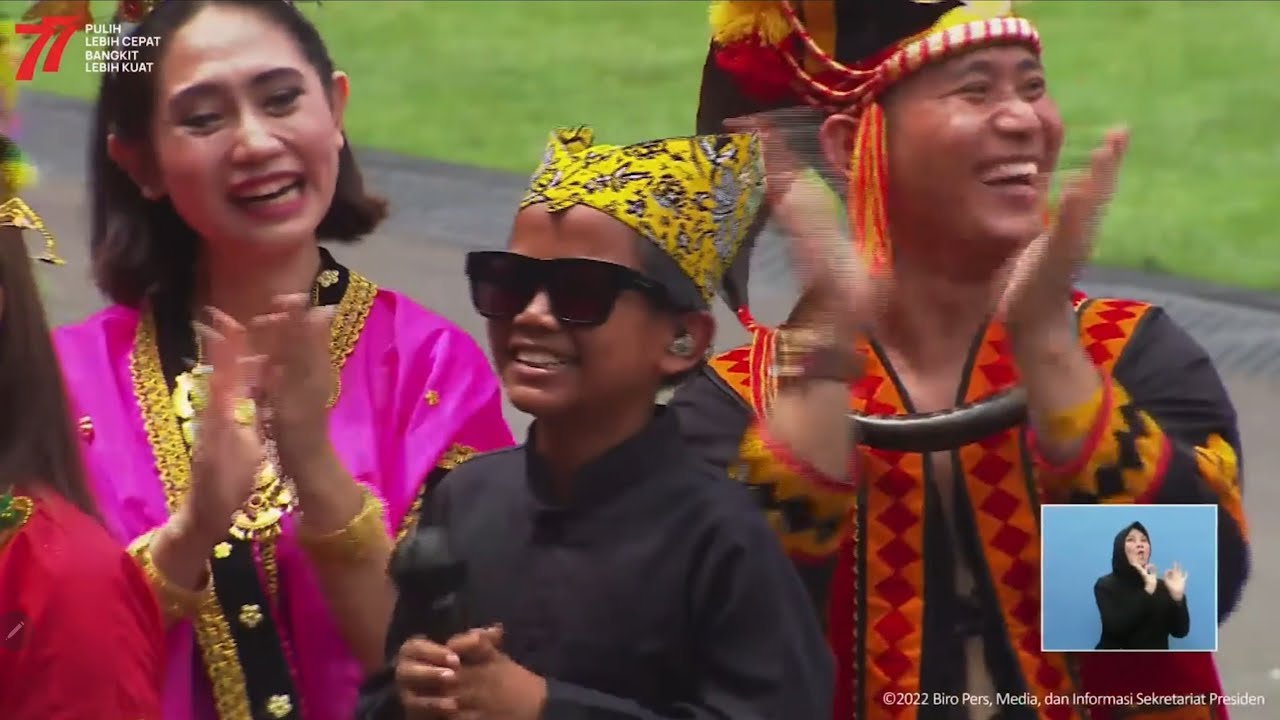 FAREL MENGGOYANG PANGGUNG ISTANA FAREL MENGGOYANG PANGGUNG ISTANA