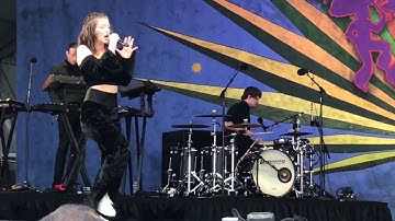Homemade Dynamite - Lorde at Jazzfest 2017 New Orleans 4/30/17