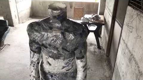 How to Make a Cast of Your Body with Newspaper, Tape and Cling Wrap