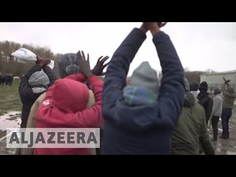 🇫🇷 Calais refugees: hopes of reaching UK dashed