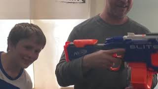 Nerf Elite Hyperfire!  REVIEW!  Honest Opinion!  How Fast Can It Fire!  Amazing Battle Blaster!