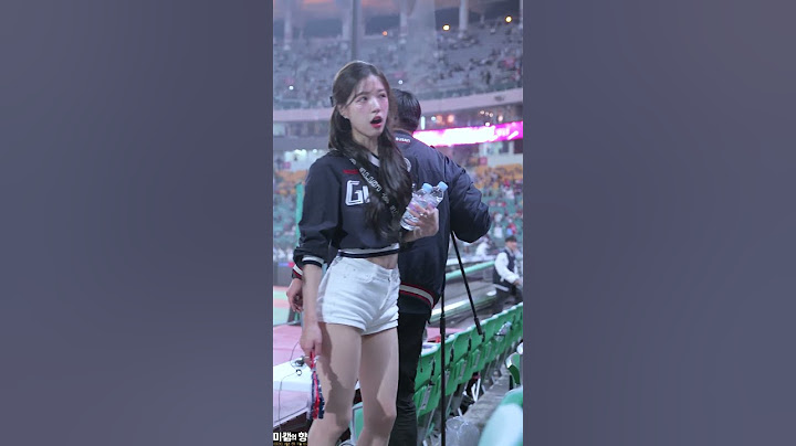경기종료후 계단 위로 아련하게 떠나시는 롯데 치어리더 님들 (오효정,김나현,이호정,김가현) (250326 직캠, Lotte Giants Cheerleaders)