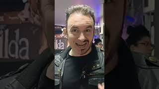 Así combina su vida entre Ilusionistas y Matilda el musical en México el mago de la media barba