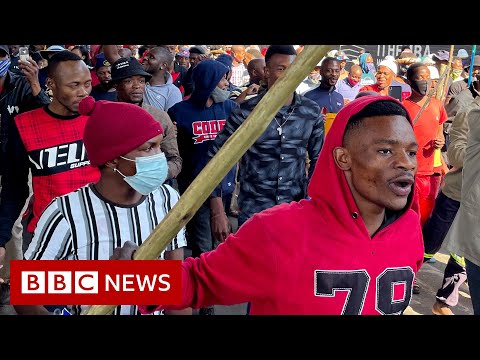 Dozens dead in violent protests in South Africa over Jacob Zuma arrest - BBC News