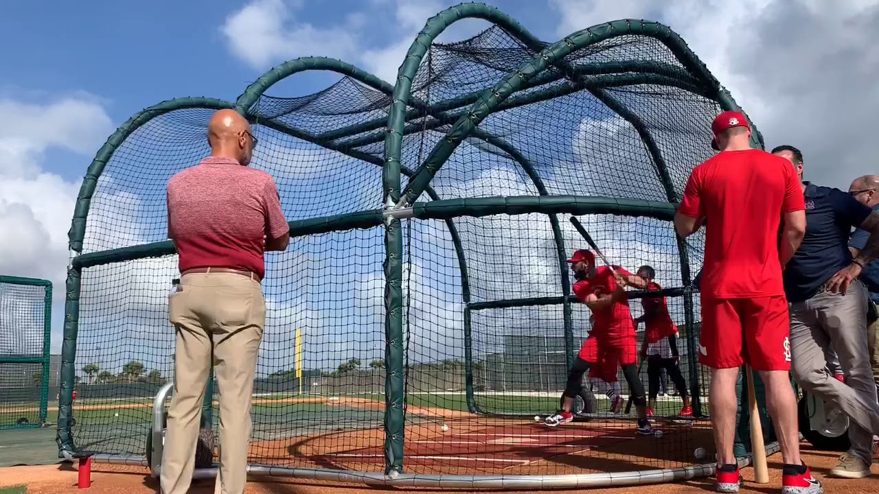 Video: Carpenter and Wong take batting practice - YouTube