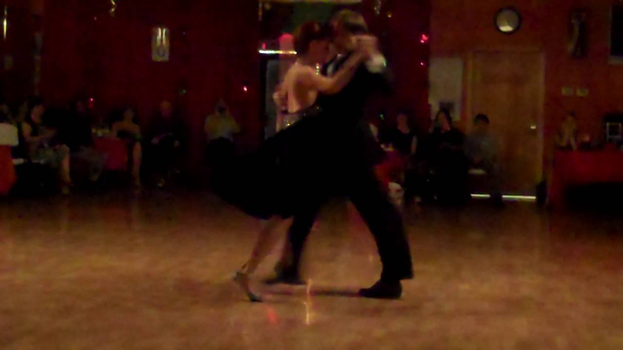 Angeles Chanaha & Hugo Mastrolorenzo - "Oblivion" - UrbanTangoTrio Live