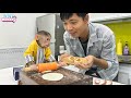 Lily obediently helps dad bake special cakes with eggs from the garden | Lily's story