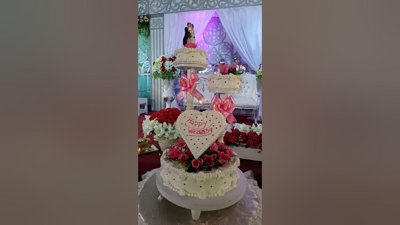 Kue pengantin love...tema white...
