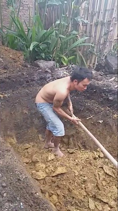 Video lucu tukang gali kubur