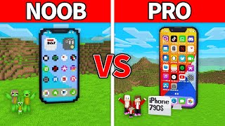 JJ and Mikey IPHONE 15 PRO Build Battle Challenge - Maizen Parody Video in Minecraft