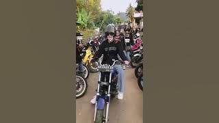Story wa || story cewek cantik naik RX king terbaru