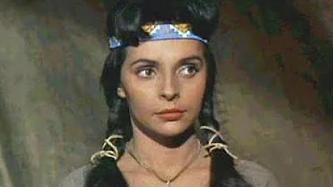 MADLYN RHUE | TRIBUTE