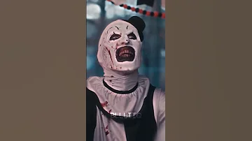 الجميع يعتقد ان ه متنكر Terrifier 2 
