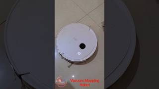 Vacuum Mopping Robot Automatically Returning To Charging Station