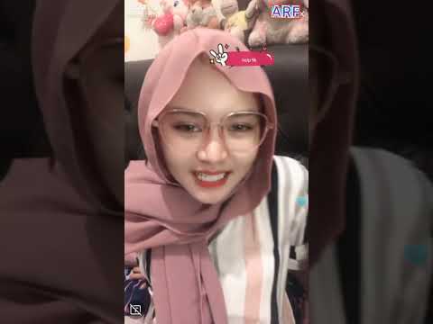 hijab cantik terbaru asia jilbab main lidah bigo live