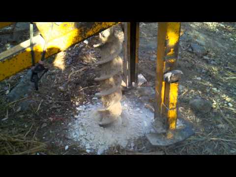 Git R Dug Post Hole Digging In Rock Texas Hill Cou...