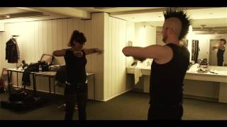 Video thumbnail of "BROILERS - Nur Nach Vorne Gehen (OFFICIAL VIDEO)"