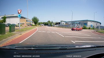 Nextbase 522GW Dash Cam captures loose car parts damage vehicle