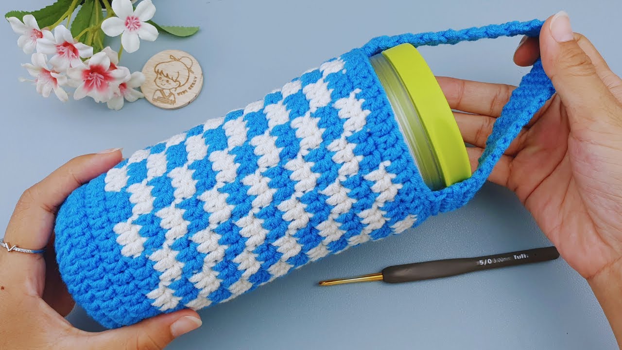 How to Crochet Checkered Bottle Holder | Crochet Gift Ideas | ViVi Berry DIY