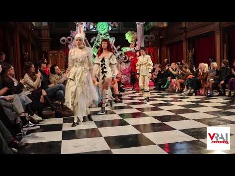 Dilara Findikoglu Spring/Summer 2018 Runway Finale | London Fashion Week | VRAI Magazine