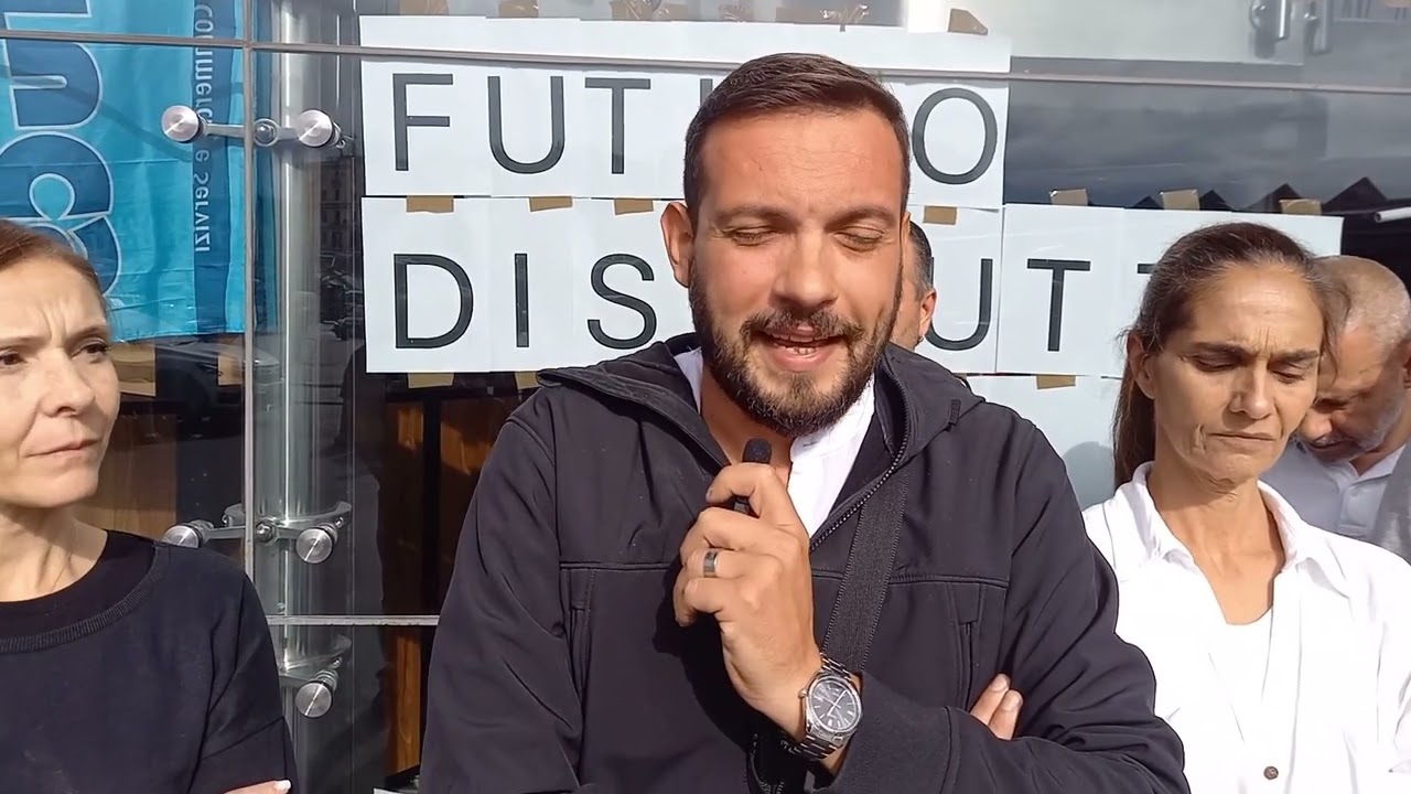 Napoli, ex lavoratori Burger King: “Nulla è cambiato” | Granato: “Processo speculativo in corso”