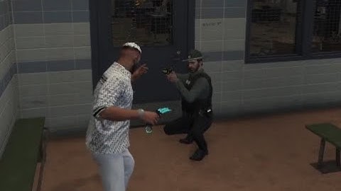 Randy Bullet holds Conan Clarkson at Knife Point and escapes PD custody | GTA RP Nopixel