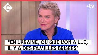 Ukraine : un an de guerre - Anne-Sophie Lapix et Elise Lucet - C à Vous - 16/02/2023