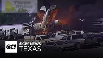 Plane crash near Fort Worth kills 2, investigation underway