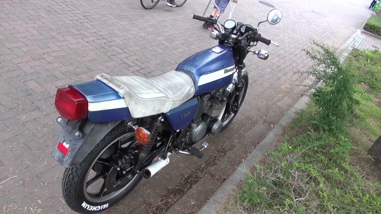 KAWASAKI KZ500B - YouTube