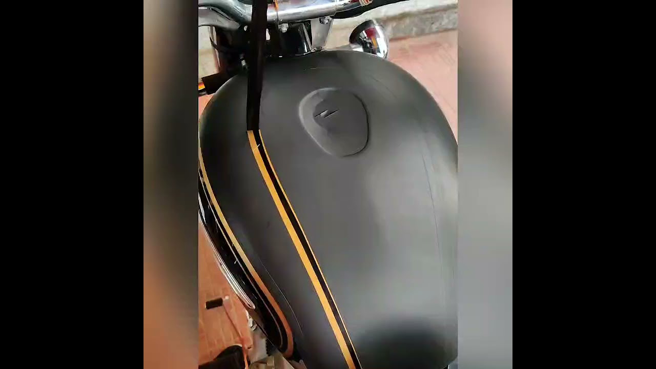 Royal Enfield Standard 350 Tank Vinyl Wrap 🤘 Vwraps Sikar