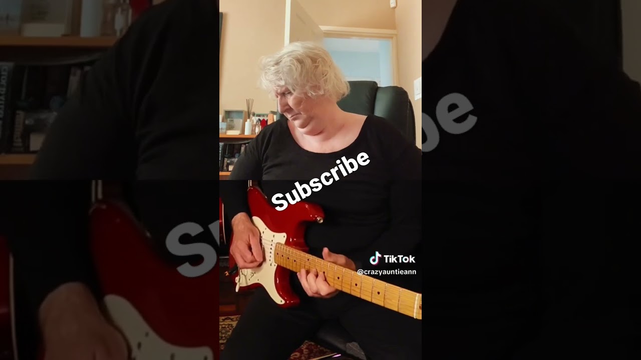 Grandma plays Pinkfloyd The Wall 