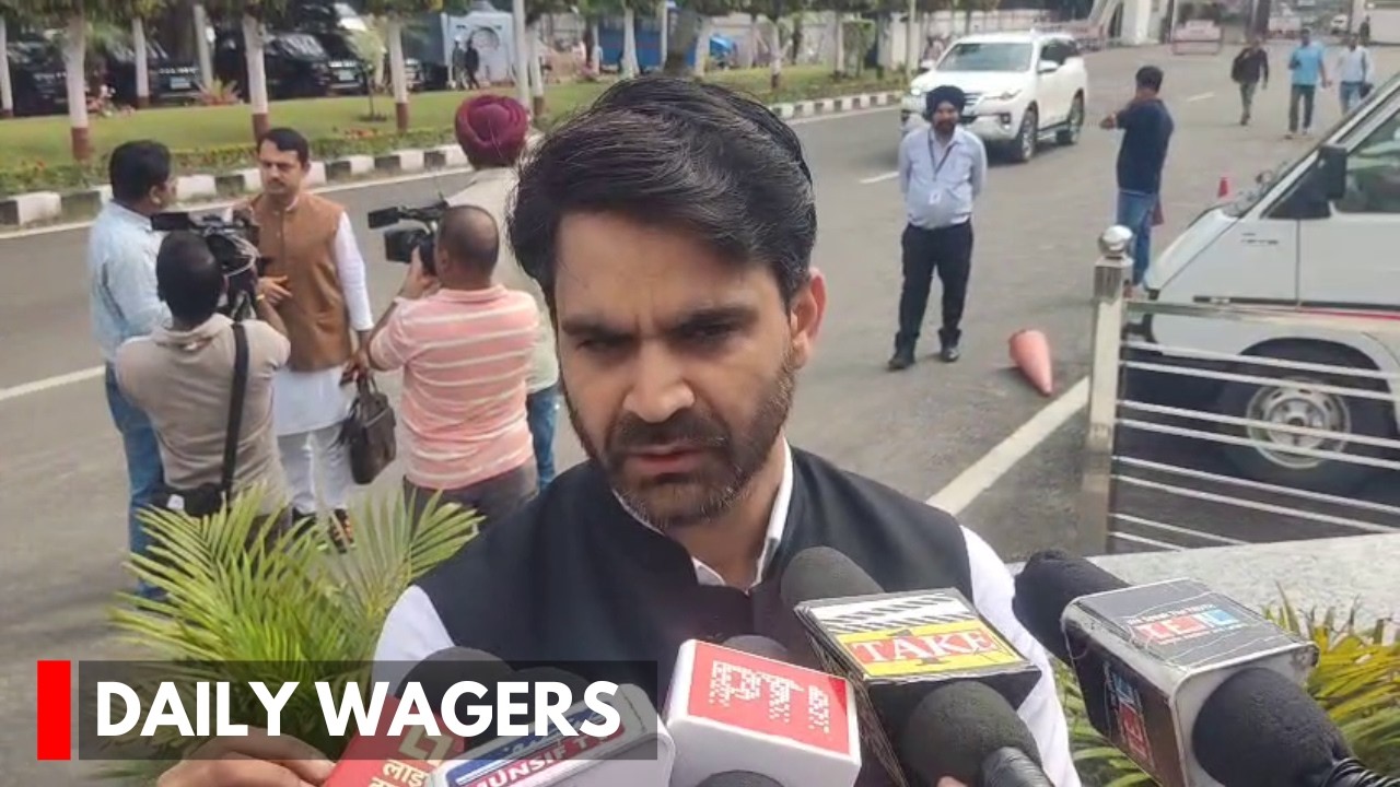 Regularization of Daily Wagers a Humanitarian Issue: Waheed Para - YouTube