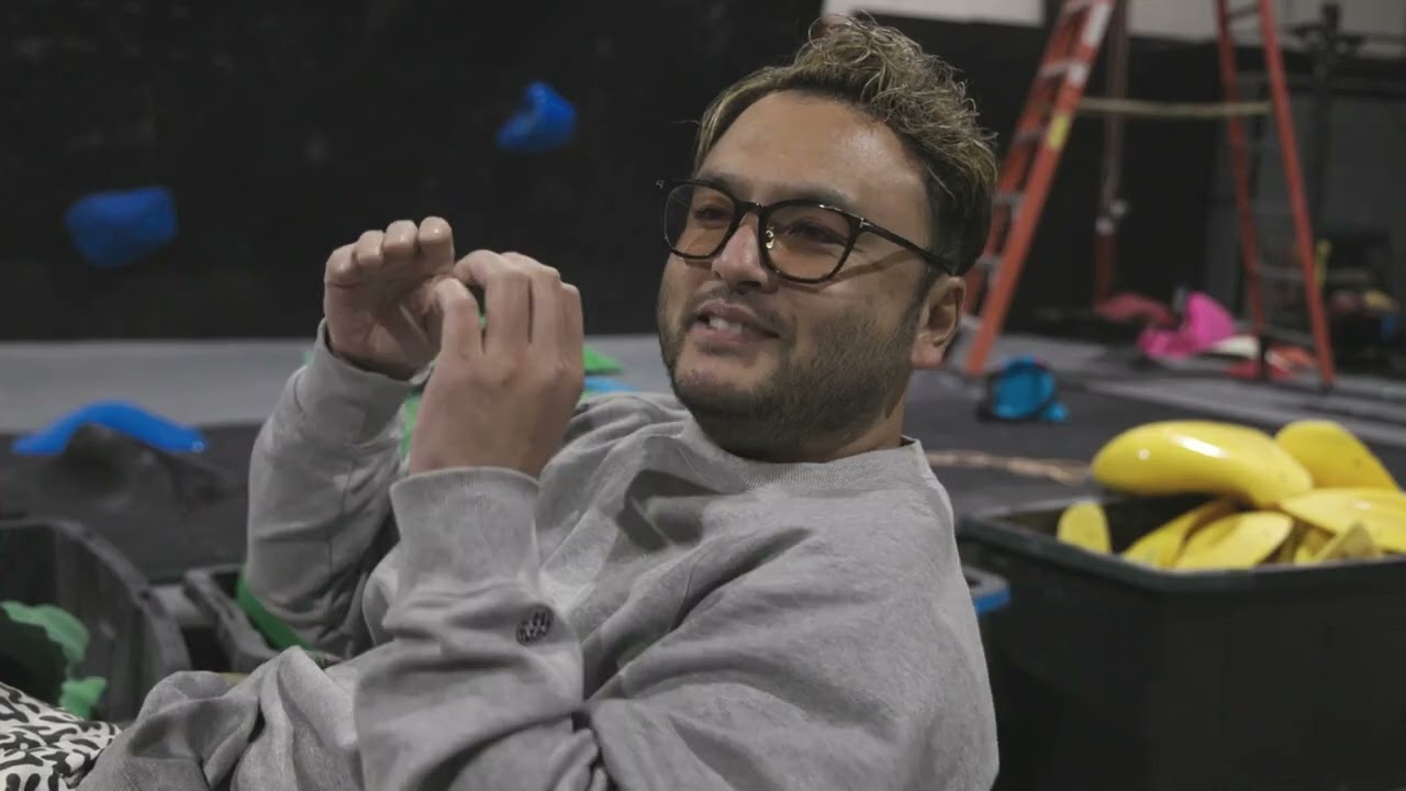 Новые зацепы? Постановщики маршрутов Кубка мира? Скалолазы Кубка мира? Все в одном занятии в студии!