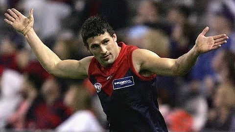 Russell Robertson's best career moments | Fantasti...