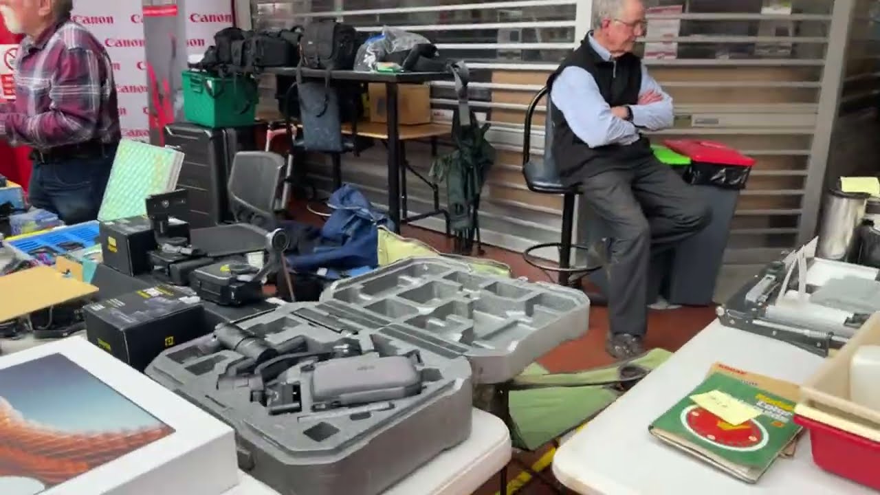 The Vintage Camera Guy is live at the Adelaide Camera Expo 2025