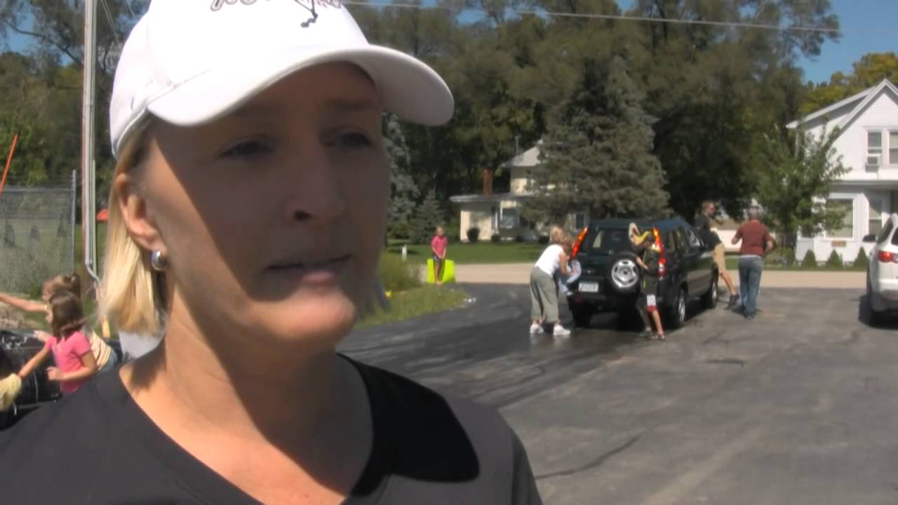 Forest Grove OneRoom School in Bettendorf Has Successful Car Wash Fund