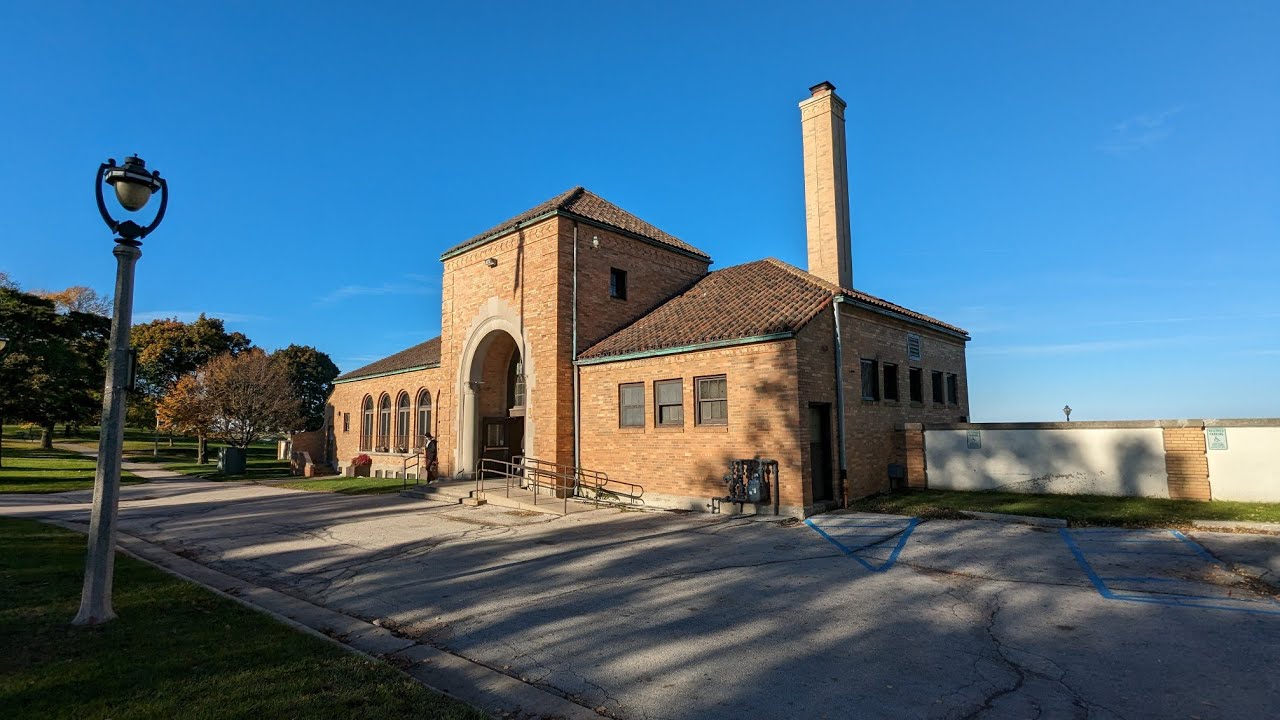 South Shore Park & Bath House, Milwaukee, WI - YouTube