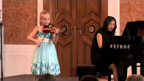 Alexandra Woroniecka age 9 plays The Boy Paganini ...