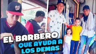 El barbero que ayuda a los demas.