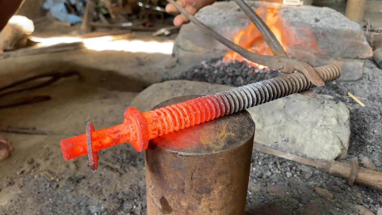 The Make Chinese Saber Knife Making Process// Blacksmith// #Blacksmith #viralvideo #youtube 