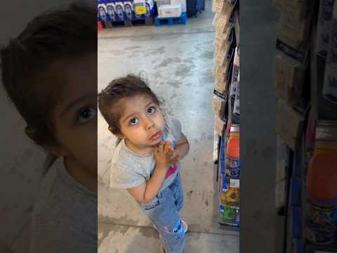 مو دايما بخلي شوشا تاخذ لي بدها   