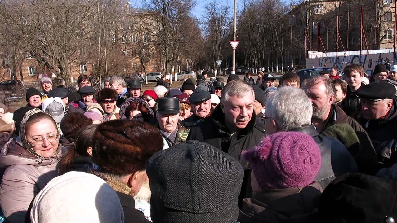 Жуковский. Народный сход о мэре: В отставку! Мэр о народе: Провокаторы ...