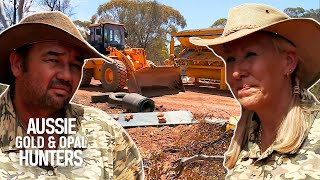 The Gold Gypsies Enlist The Dirt Dogs To Help Fix Their Dry-Blower l Aussie Gold Hunters