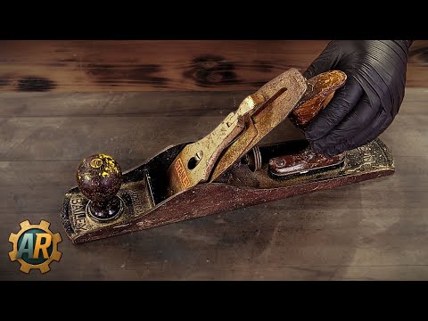 Restoring My Grandfather's Hand Plane - Stanley Bailey No 5. Restoration