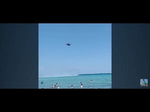F - 35 B shocks the crowd over Miami Beach ...A Must See !!!