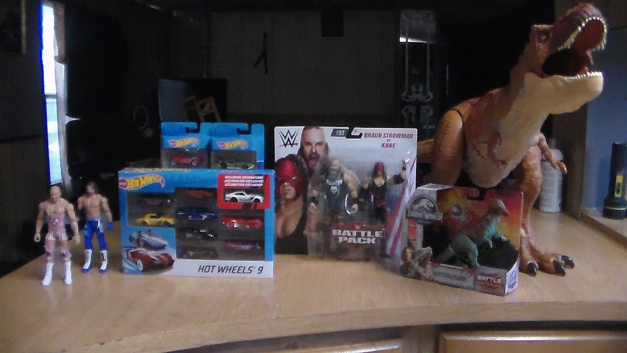 WALMART TOY HAUL! WWE BATTLE PACK HOT WHEELS AND MORE!