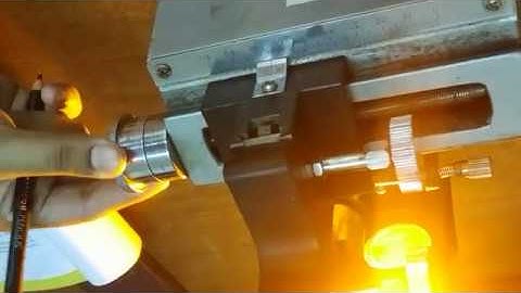 DETERMINATION OF THE RADIUS OF CURVATURE OF A LENS BY NEWTON’S RINGS