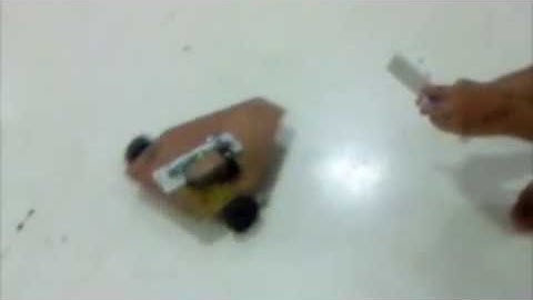 Robot controlled by a wireless accelerometer.m4v