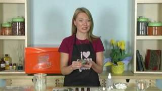 Soap Queen TV Episode 5: Clam Shell Soap | Bramble Berry Soap Queen TV Episode 5: Clam Shell Soap | Bramble Berry